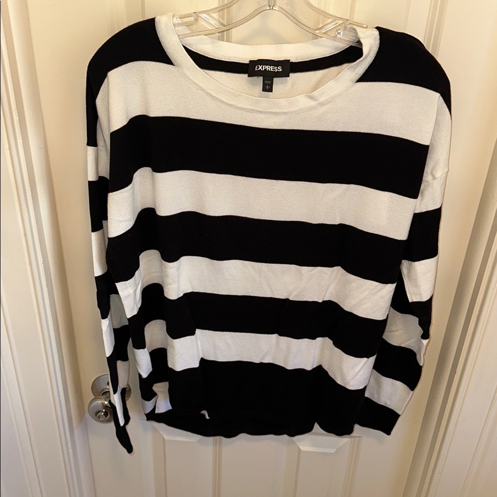 Express Black and White Horizontal Stripe Crewneck Sweater